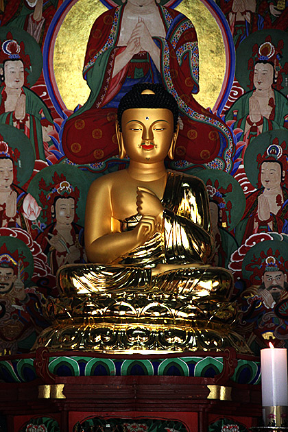 Korean-Buddha-Statue