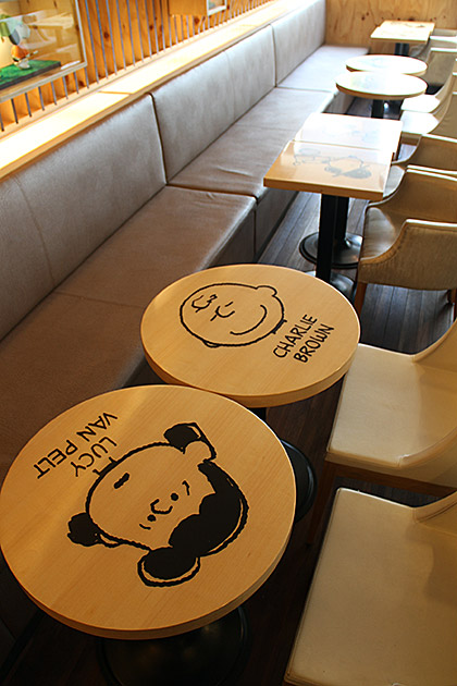 Charlie-Brown-Cafe-in-Busan