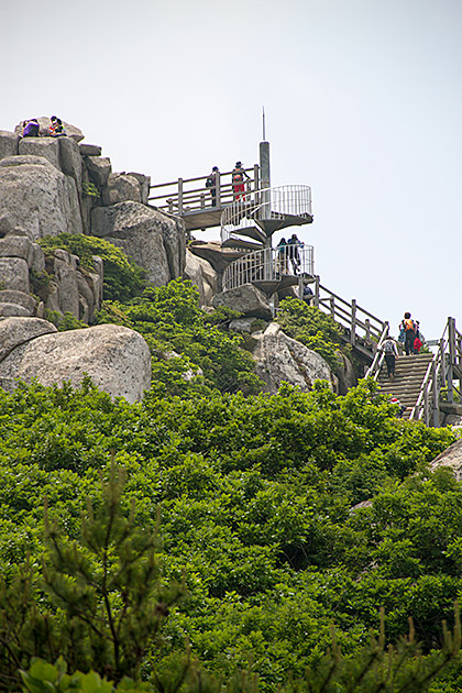 Peak-Mount-Geumjeongsan