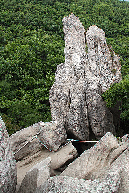 Rock-climbing-in-Busan