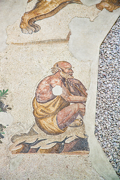 The-thinker-Mosaic-Istanbul
