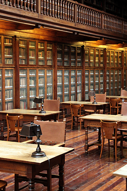 Oviedo Biblioteca