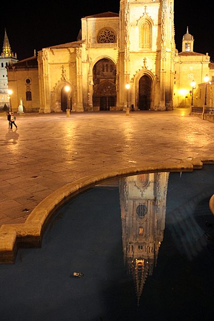 Oviedo at Night