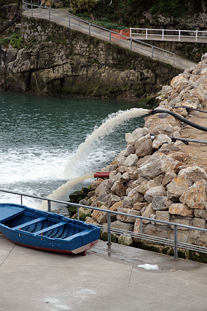 Splash Boat