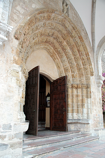 llanes Puerta
