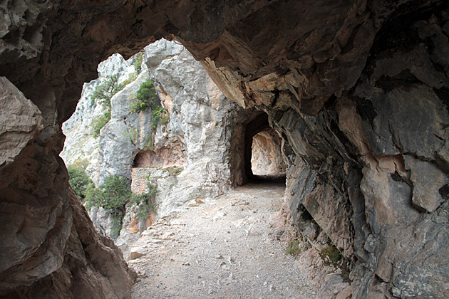 Tunnel Hiking Asturias