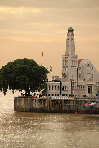 Lighthouse Buenos Aires to Colonia