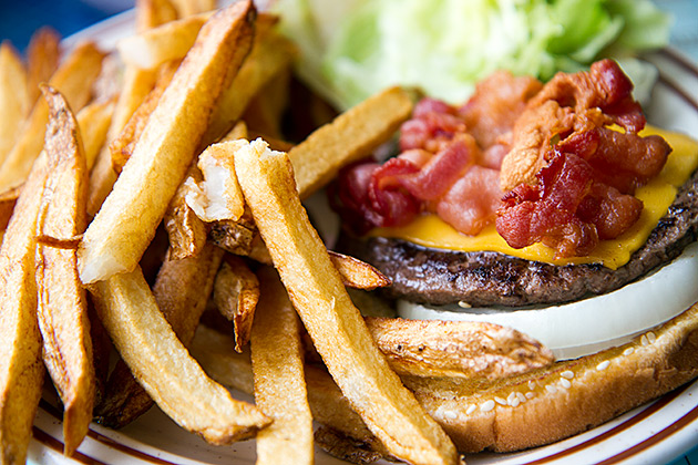 Good burger at Hoot's Cafe in Whitebird, Idaho