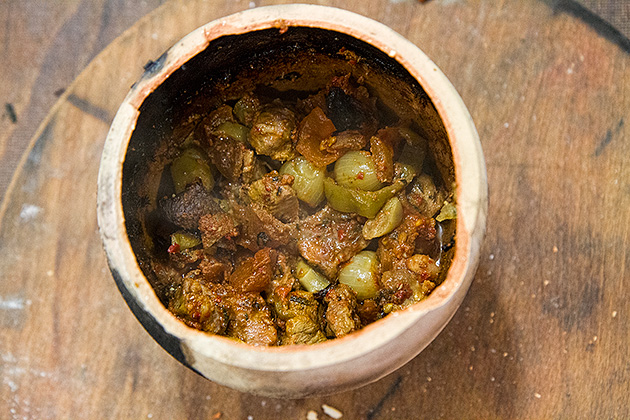 Lamb clay dish