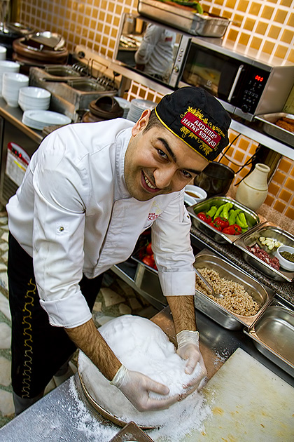 Preparing salt chicken