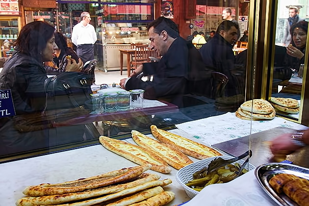 Where to eat pide in Istanbul
