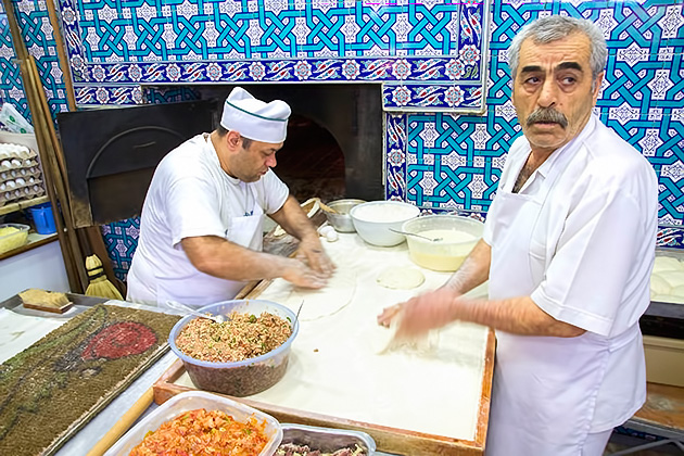 Making pide in Istanbul