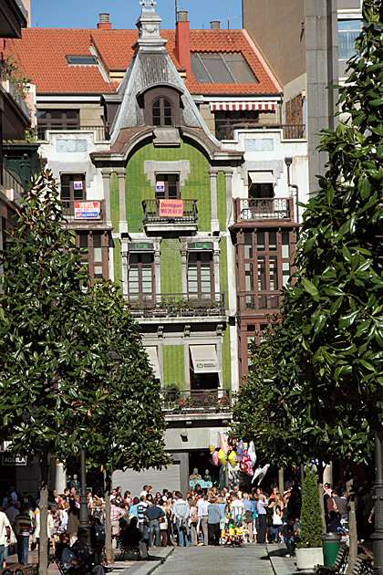 Parade Oviedo