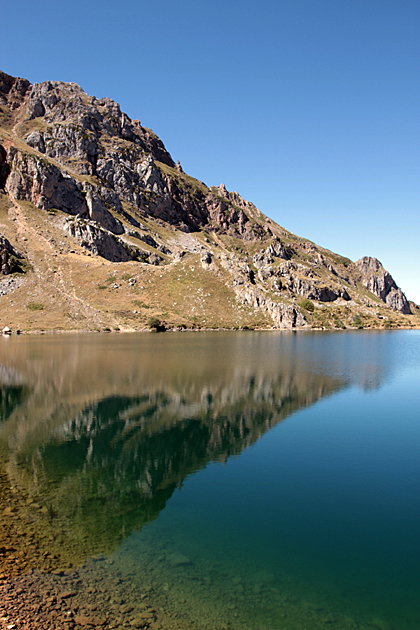 El Lago Del Valle Somiedo