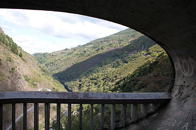Cement Mirador