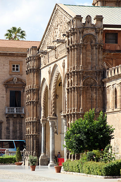 Entrance Kathedral Palermo