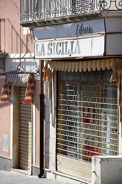 La Sicilia book store