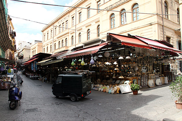 Lamp Market