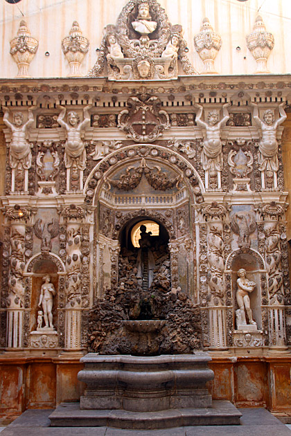 Palazzo Mirto fountain