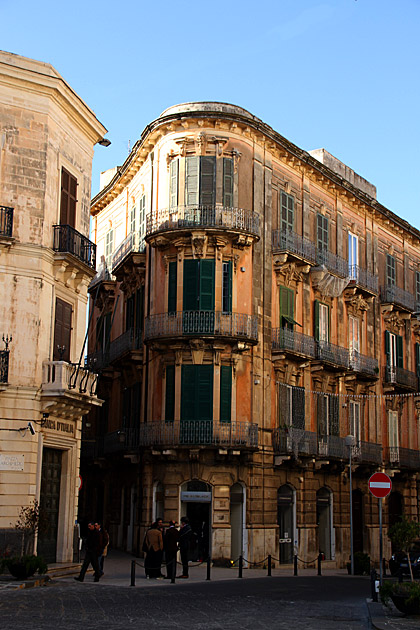 Siracusa Travel Book