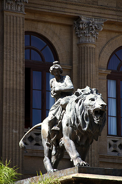 Lion Massimo Palermo Sicily