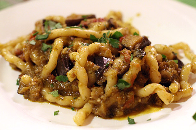 Aubergine Pasta with thick noodles