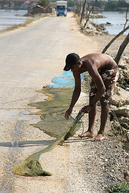 Jaffna Causeway and Chatty Beach - Sri Lanka For 91 Days