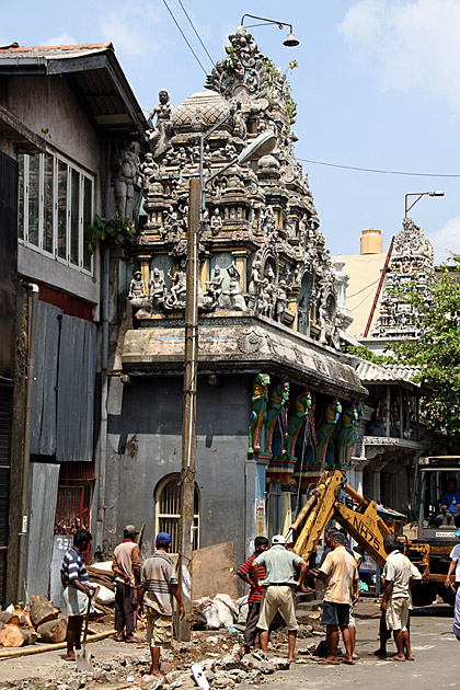 Temple construction Sri Lanka Colombo