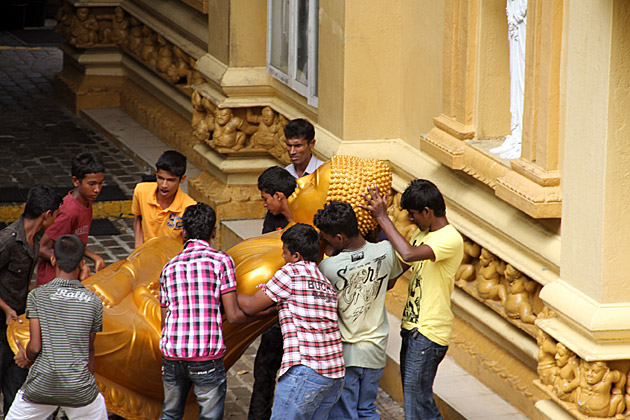 Buddhist Statue delivery