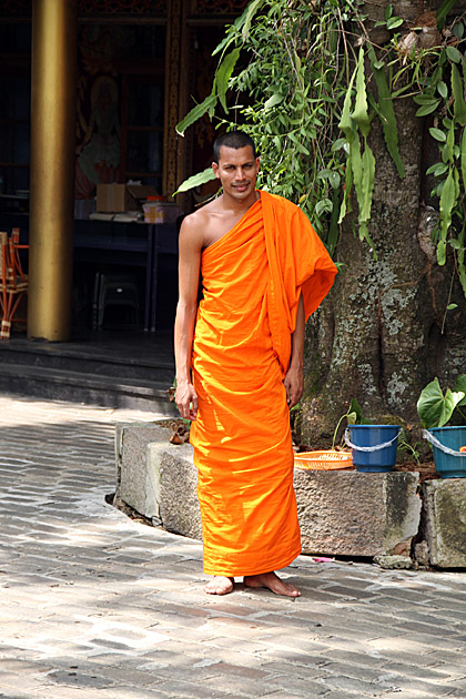 Gangaramaya Temple monk