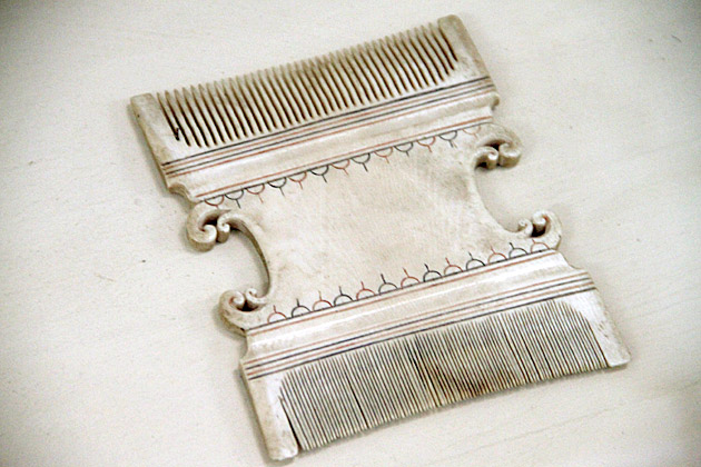 Sri Lanka comb