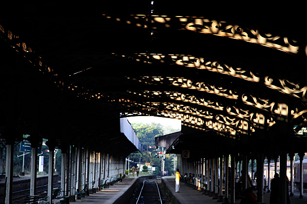 Art train station Sri Lanka