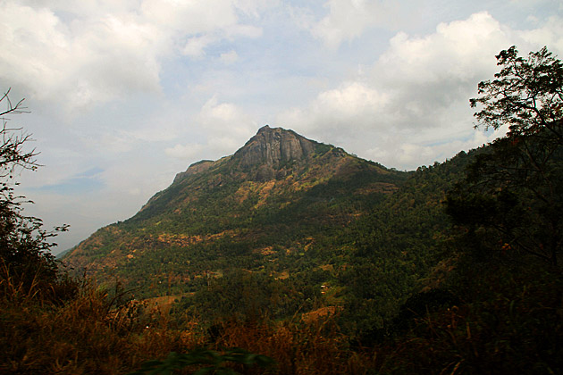 Mountain train range Sri Lanka