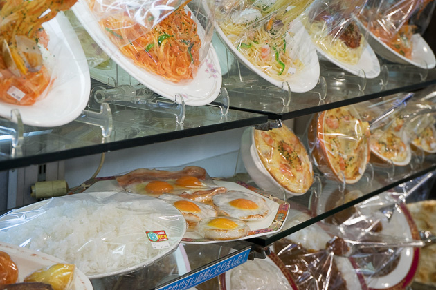plastic food noodle dishes Japan