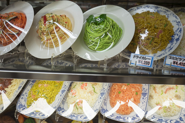 Pesto Noodle dish out of plastic