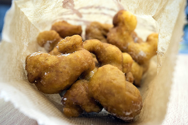 Bag of bunuelos