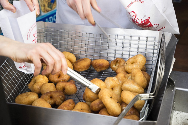 Selling Bunuelos