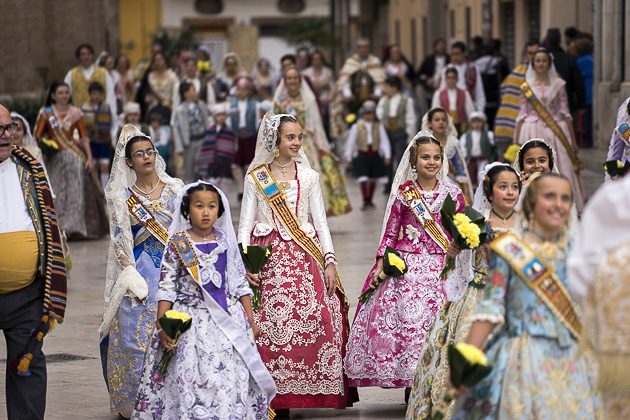 La Ofrenda - Flowers for the Virgin - For 91 Days Valencia Travel Blog
