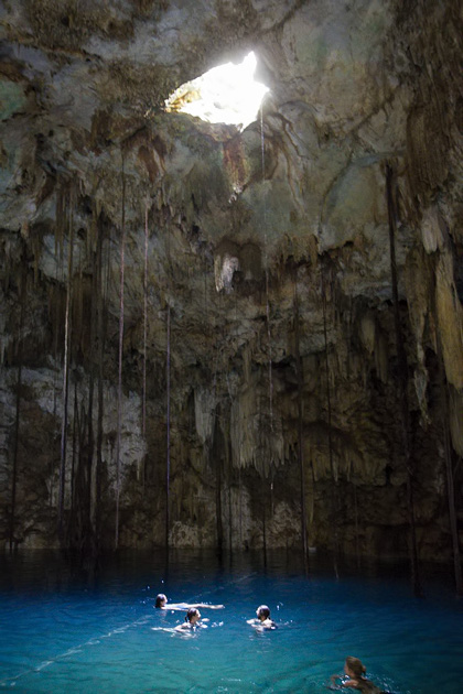 13%20Cenotes%20Valllodolid%20Cenotes%20Valladolid%2020140105%20for91days.com