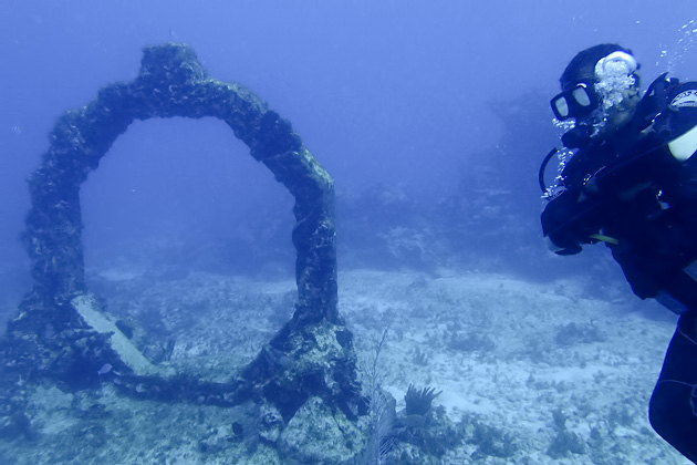 02%20Isla%20Mujeres%20Underwater%20Museum%20Manchones%20Reef%20Diving%20Isla%20Mujuere%2020131215%20for91days.com