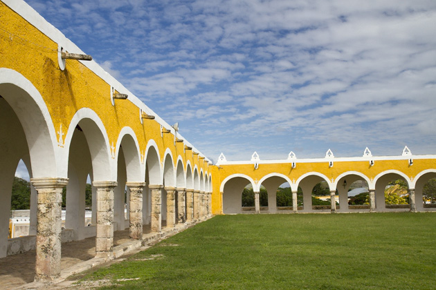 11%20Izamal%20Convent%20%20Izamal%20Convent%2020140108%20for91days.com