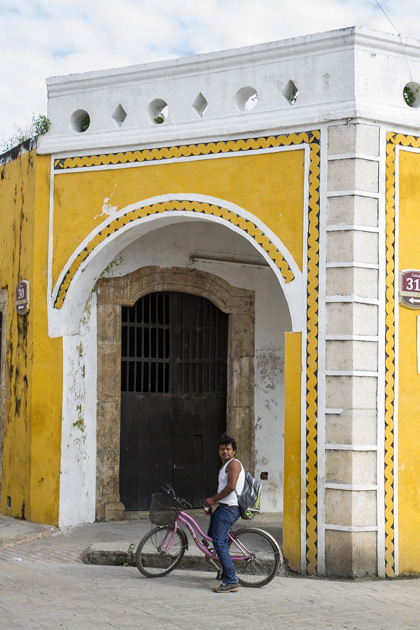 19%20izamal%20%20Izamal%2020140108%20for91days.com