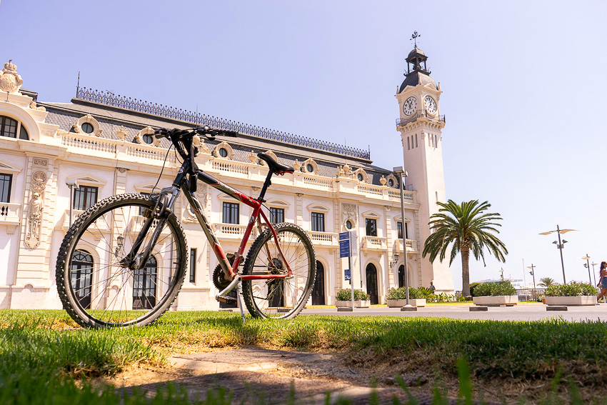  Valencia Harbor Bike Tour