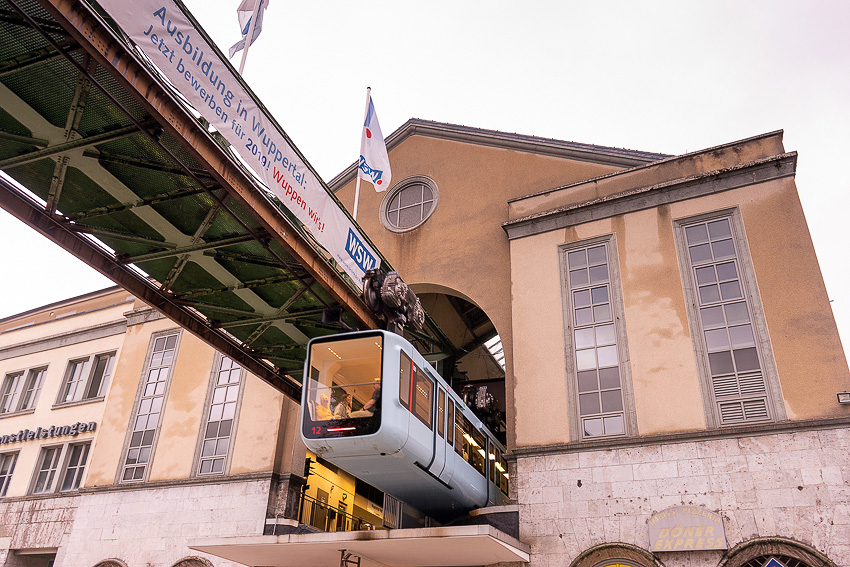 12 Wuppertal Schwebebahn DSC06153