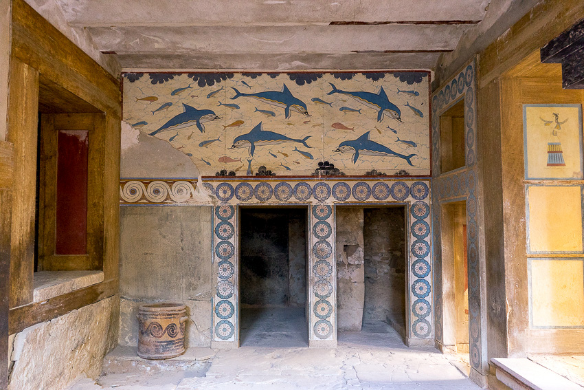 Knossos Dolphins