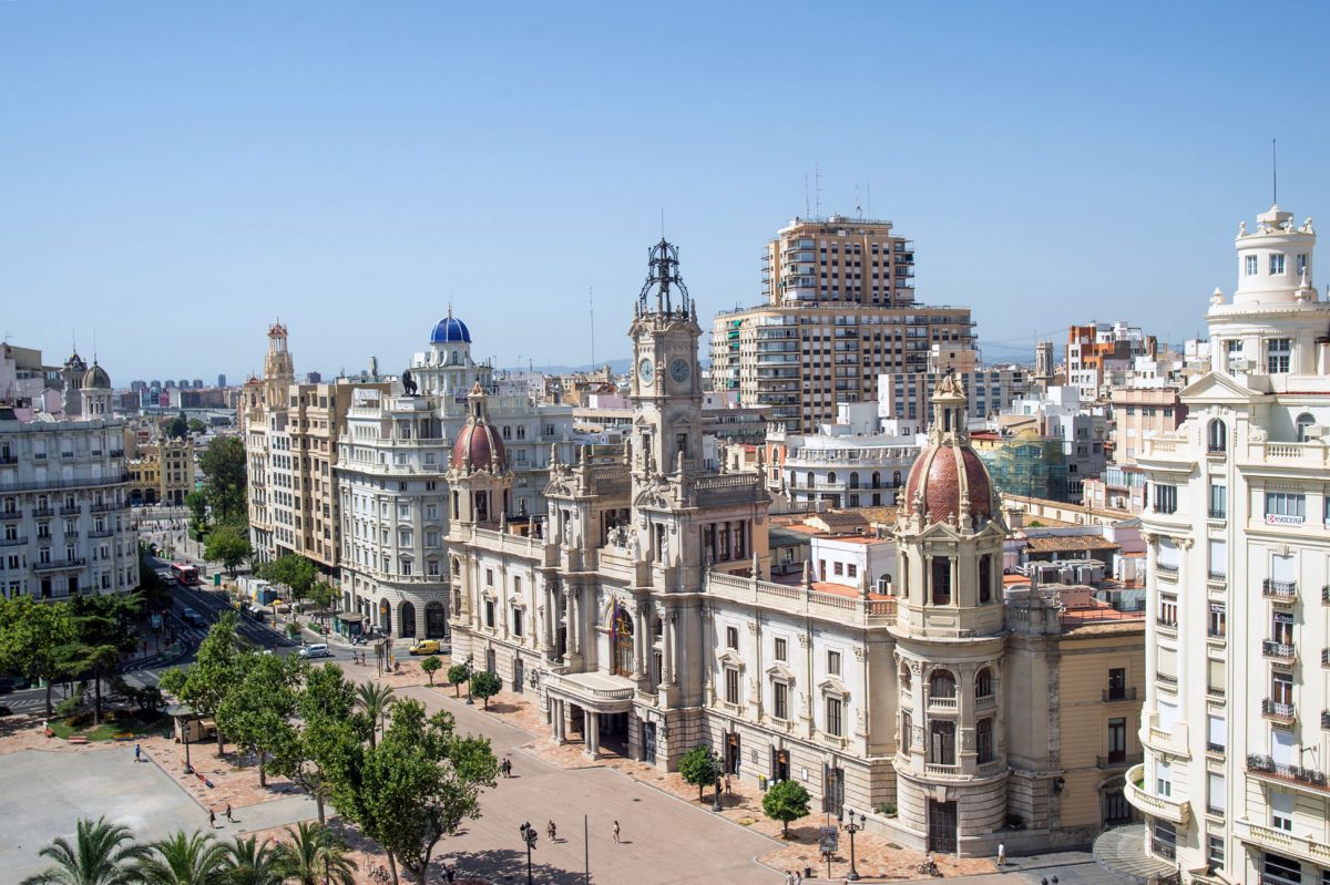 Valencia New Plaza del Ayuntamiento and city hall.