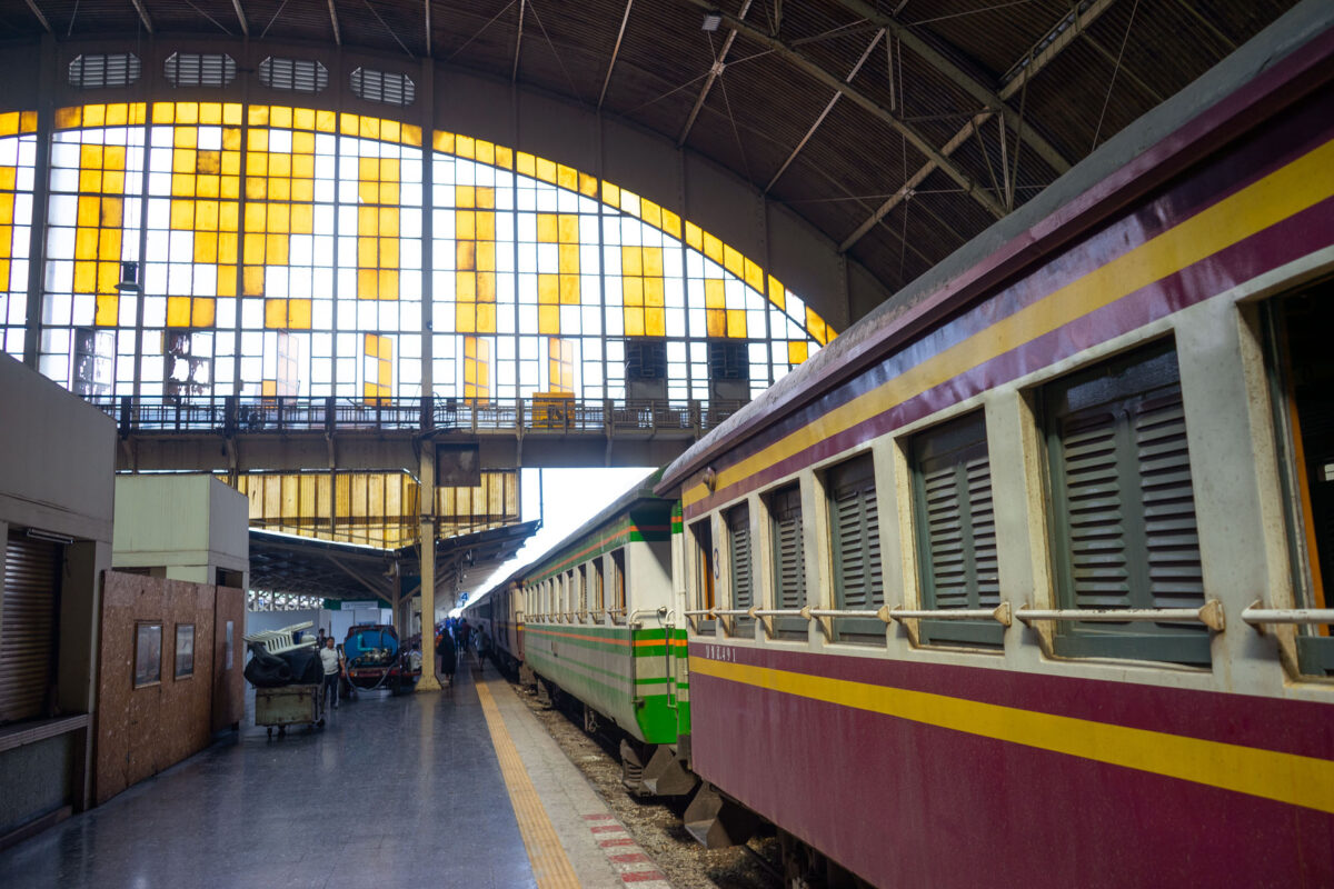 11 Old Bangkok Train Station DSC07664