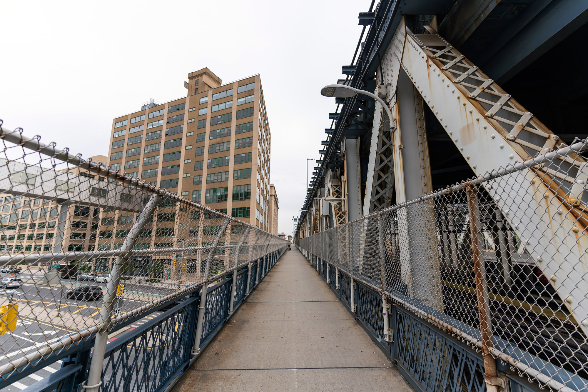 Pathway Manhattan Bridge New York city