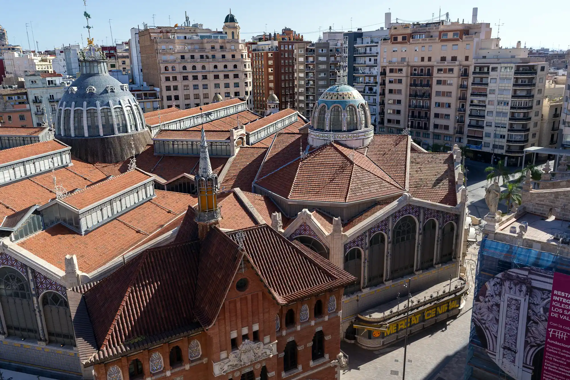 La Lonja Tower Views over the Mercado Central