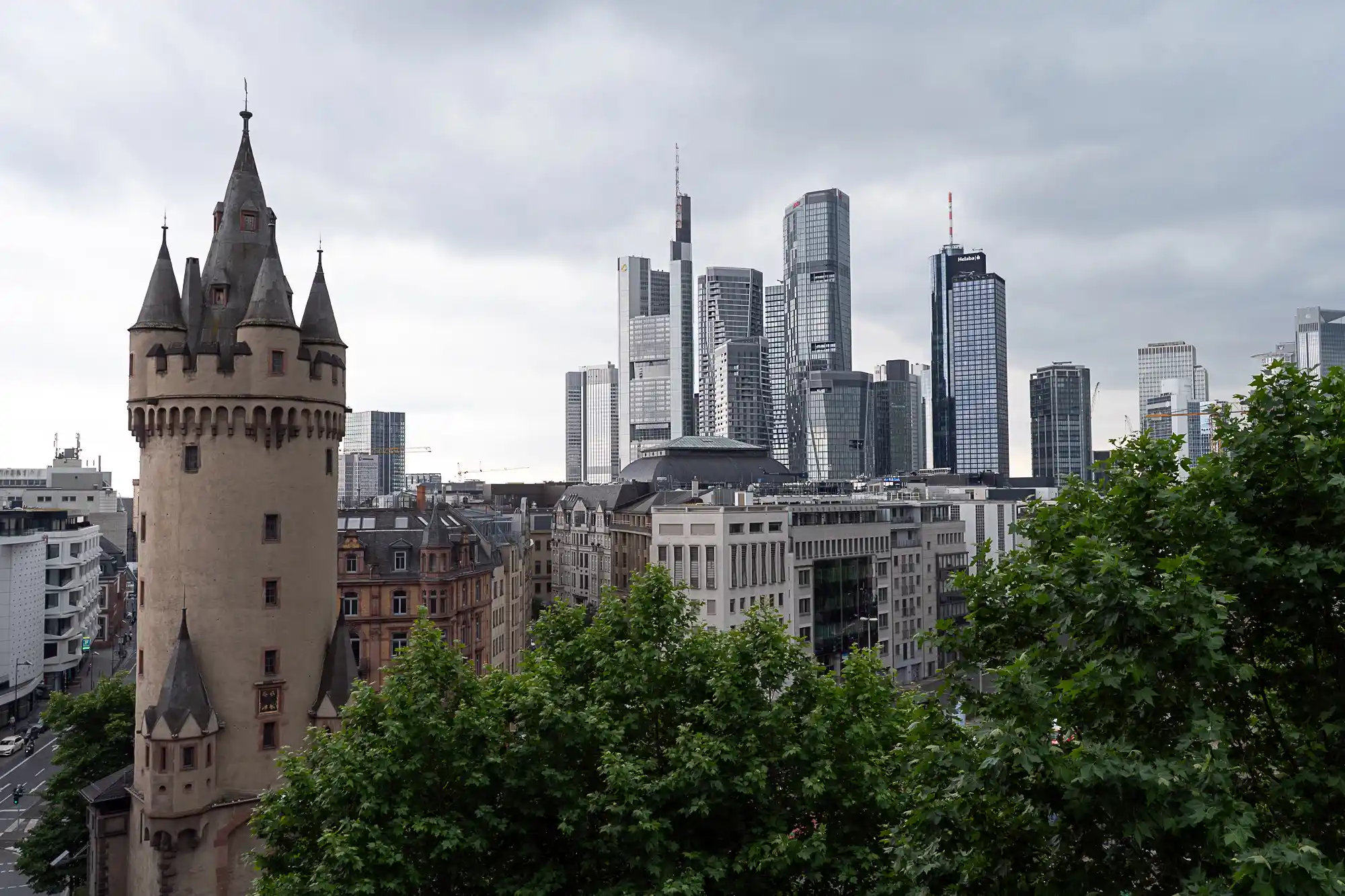 Frankfurt's Flemings Hotel with a Paternoster 5 03 Flemings Hotel Frankfurt Center DSC09496